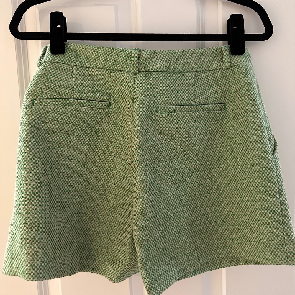 Banana Republic Tailored Shorts in Green Tweed Size 2 - Picture 2 of 2